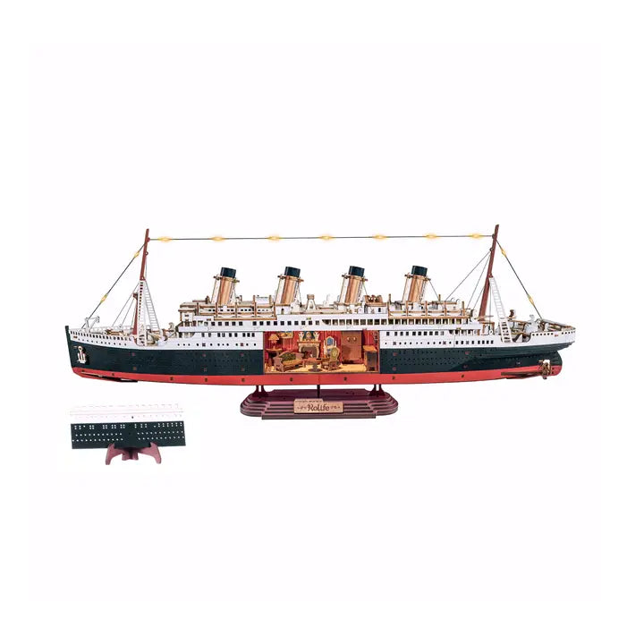 DIY 3D Wooden Puzzle: 1912 · Eternal Atlantic Voyager (Titanic)