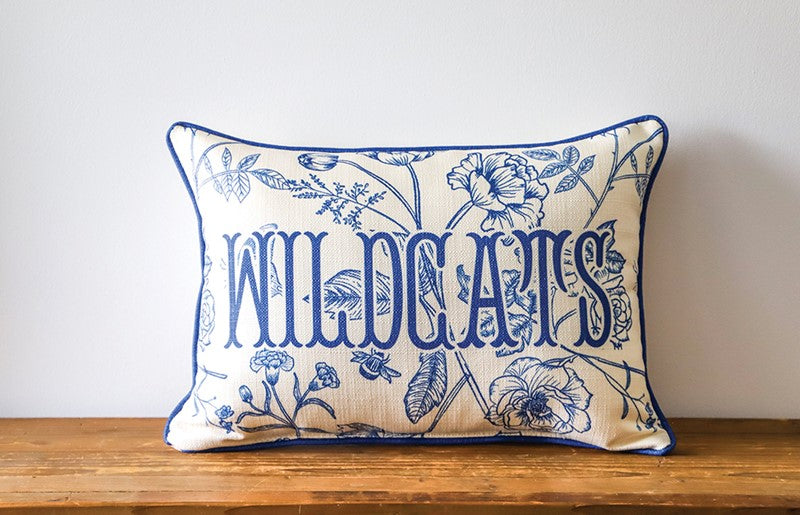 Kentucky Wildcats Toile Pillow