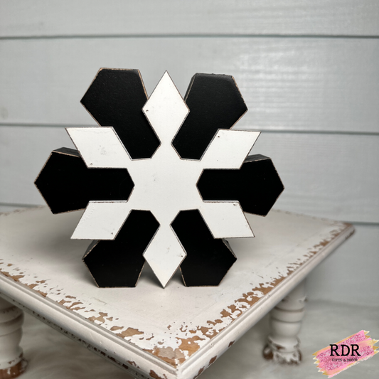 Black and White Snowflake Block