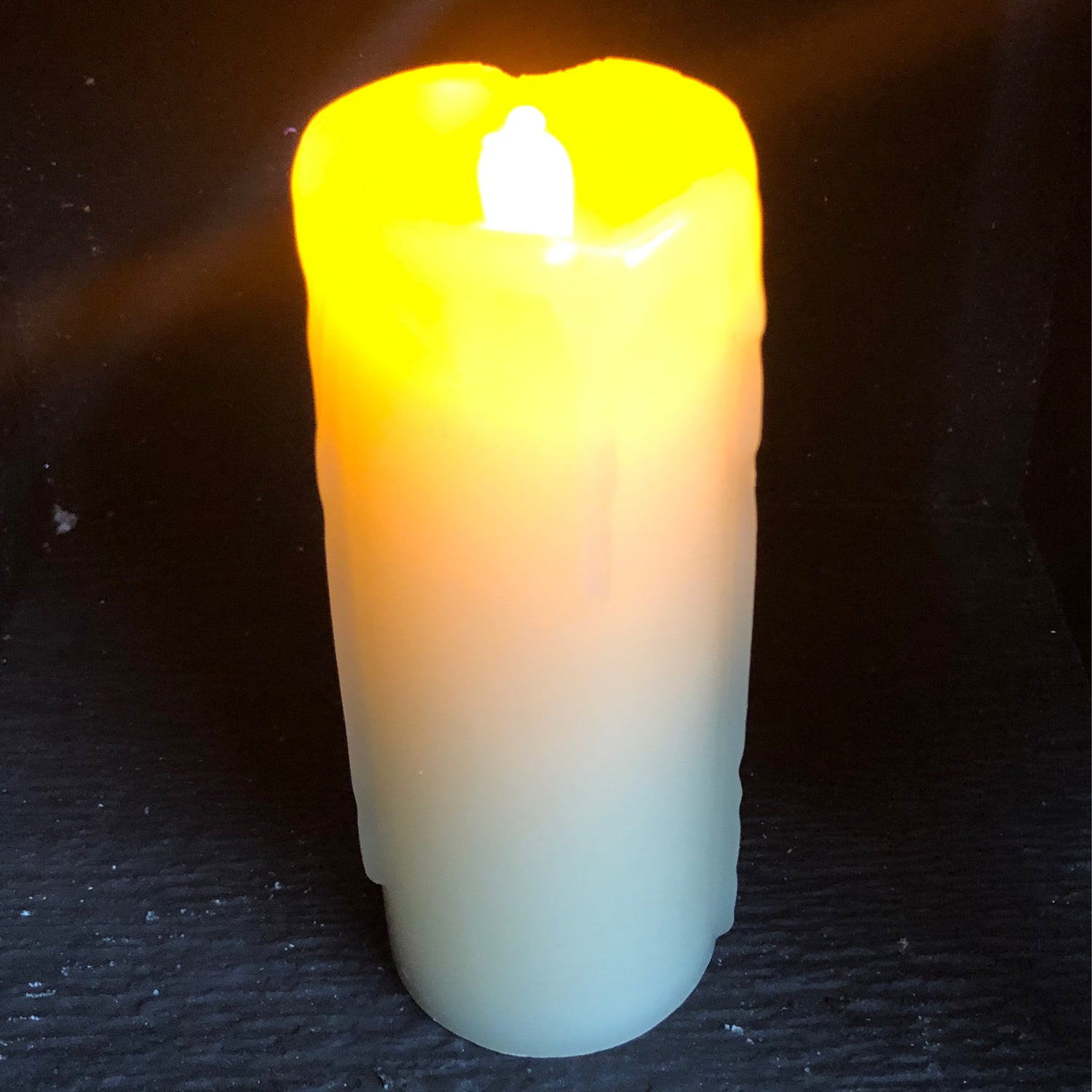 2 X 5 Cream Drip Design