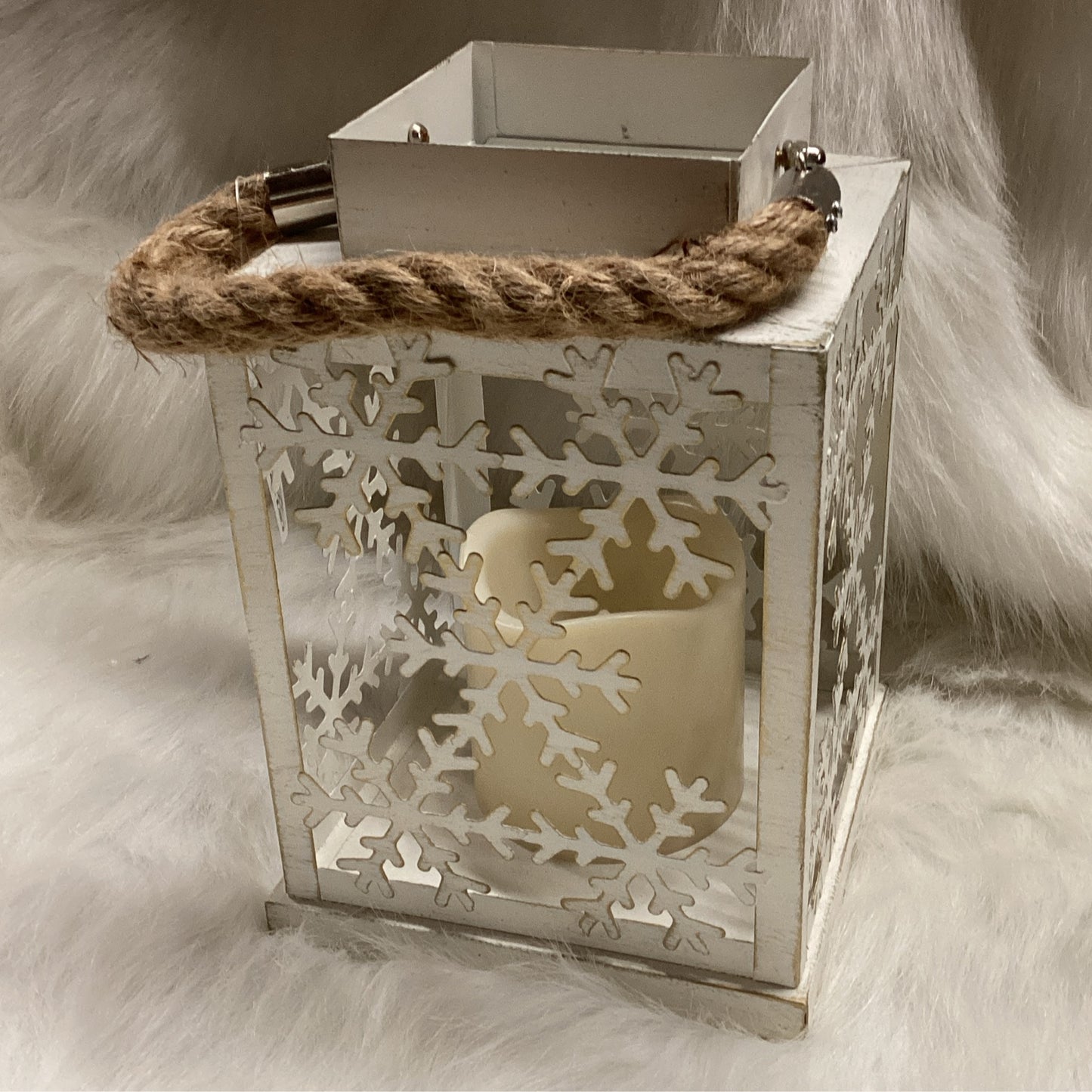 Square White Metal Timer Snowflake Lantern/Rope Handle