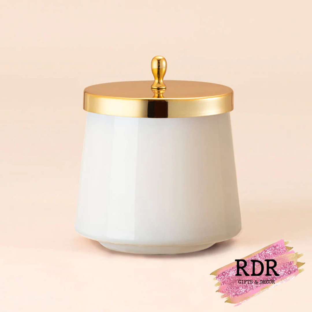 La Jolie Muse Candle- Vanilla Cake Oval Scented Candle