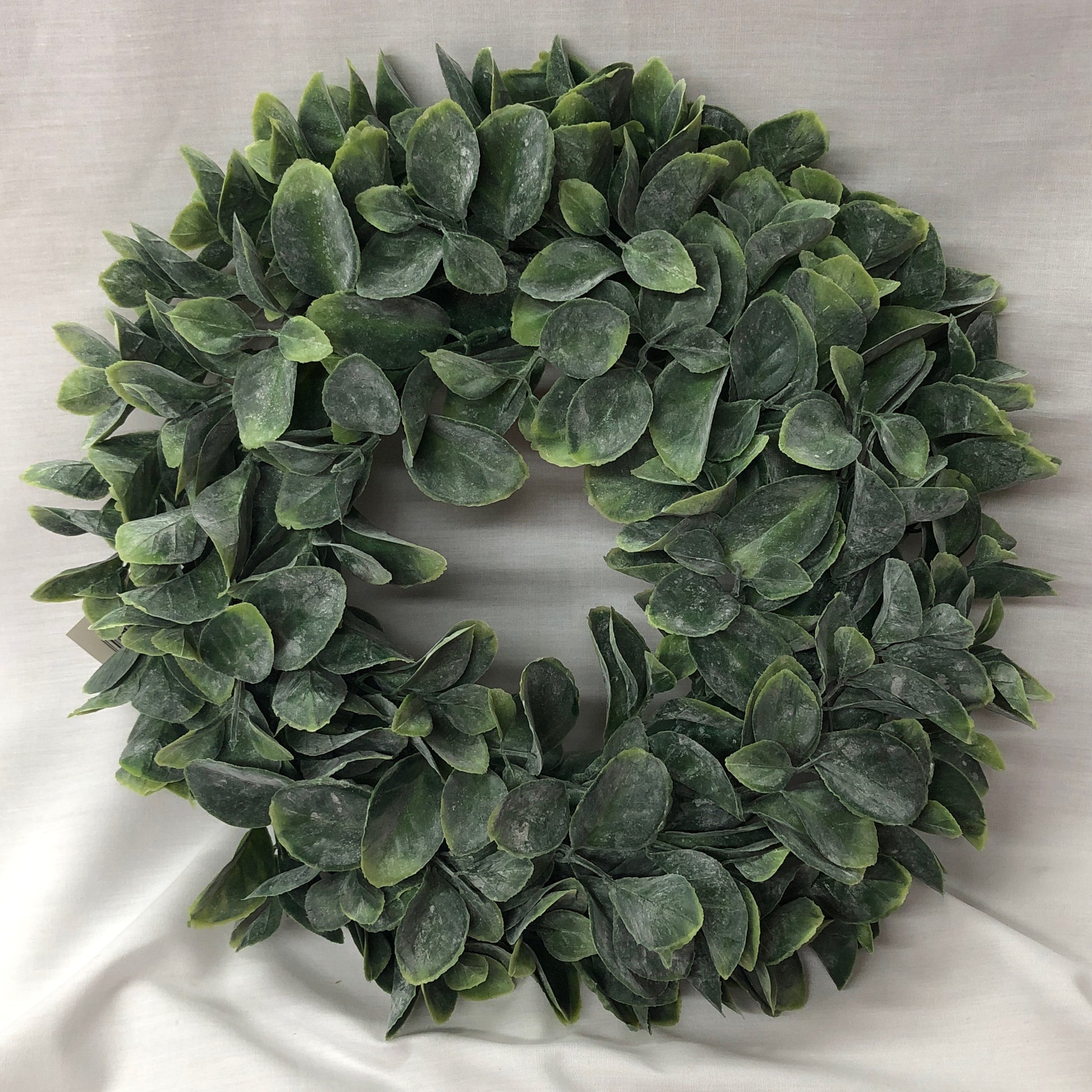 Small Plastic Leaf Wreath