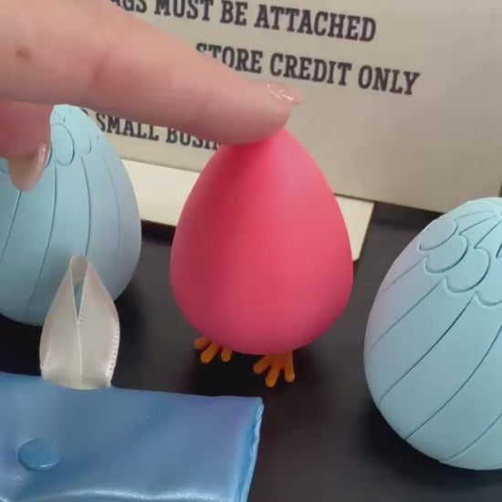 3D Printed Chicken Egg Clicker / Fidget Toy
